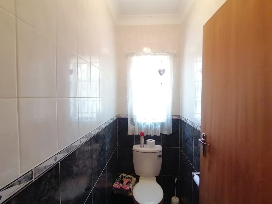 3 Bedroom Property for Sale in Collerville North West